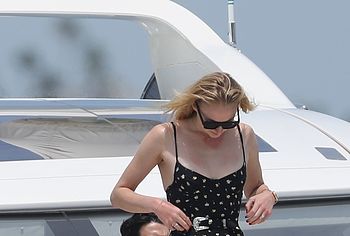 Sophie Turner nude