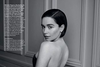 Emilia Clarke nude