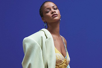 Rihanna nude