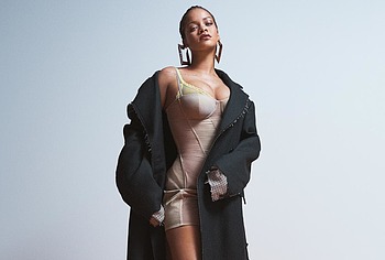 Rihanna nude