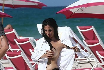 Giulia De Lellis nude