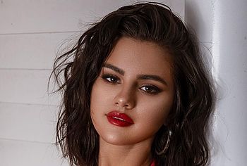 Selena Gomez nude