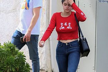 Ariel Winter nude