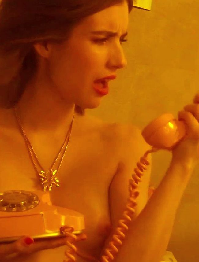 Emma Roberts nude