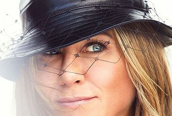 Jennifer Aniston nude