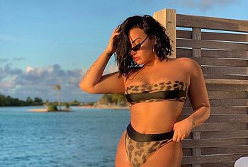 Demi Lovato nude