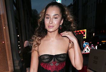 Ella Eyre nude