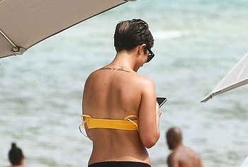 Frankie Bridge nude
