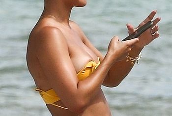 Frankie Bridge nude