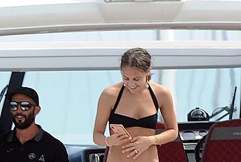 Alicia Vikander nude