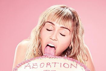 Miley Cyrus nude