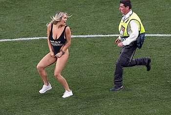 Kinsey Wolanski nude