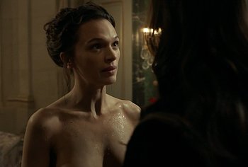 Anna Brewster Nude