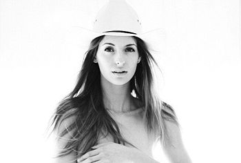 Elisabeth Giolito nude