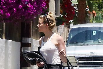 Amber Heard nude
