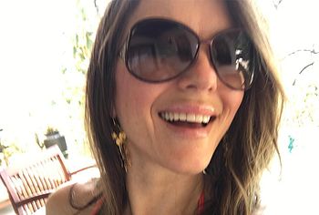 Elizabeth Hurley nude