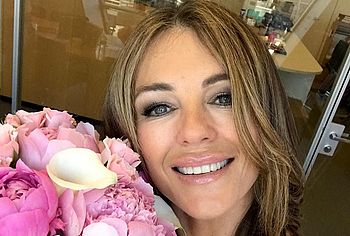 Elizabeth Hurley nude