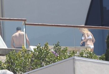 Pamela Anderson nude