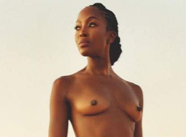 Naomi Campbell nude