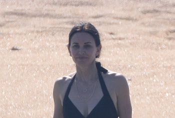 Courteney Cox & Jennifer Aniston nude