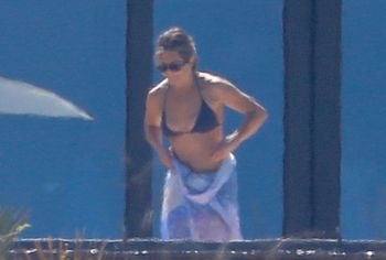 Courteney Cox & Jennifer Aniston nude