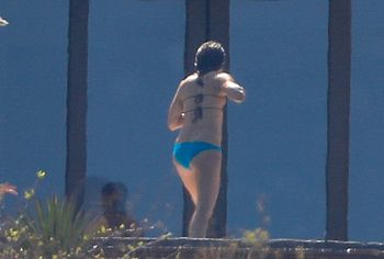 Courteney Cox & Jennifer Aniston nude