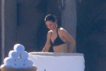 Courteney Cox & Jennifer Aniston nude