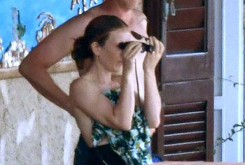 Shauna Robertson nude