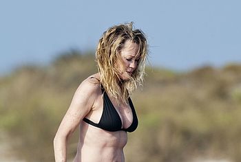Melanie Griffith nude