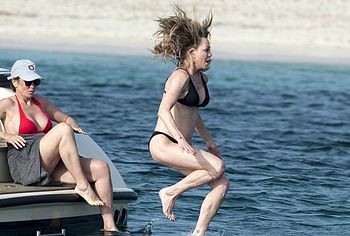 Melanie Griffith nude