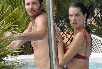 Alessandra Ambrosio nude