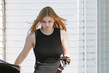 Ariel Winter nude