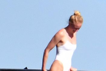Sophie Turner nude