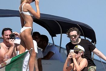 Kristen Stewart & Stella Maxwell nude