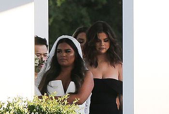 Selena Gomez nude
