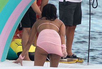 Priyanka Chopra nude