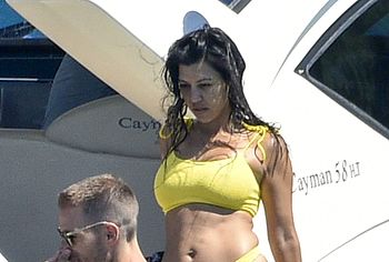 Kourtney Kardashian nude