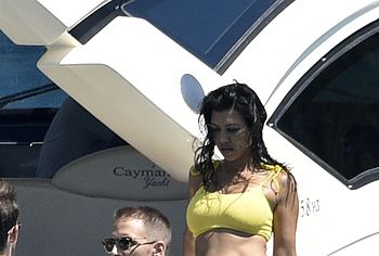 Kourtney Kardashian nude