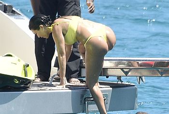 Kourtney Kardashian nude