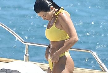Kourtney Kardashian nude