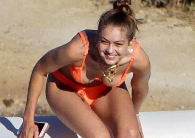 Gigi Hadid And Mary Butler nude