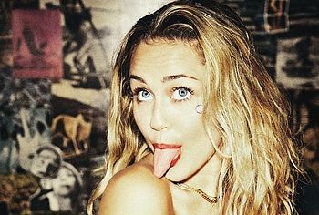 Miley Cyrus Nude