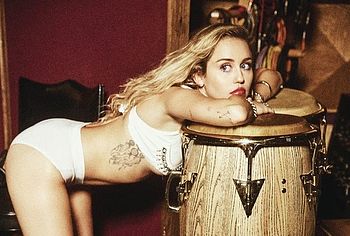 Miley Cyrus Nude