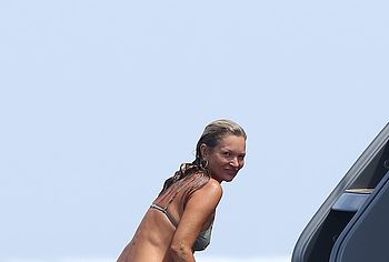 Kate Moss nude