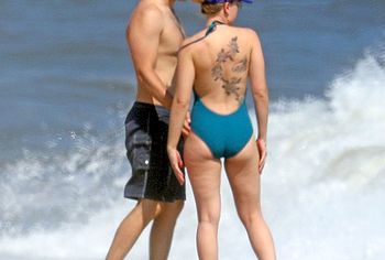 Scarlett Johansson nude