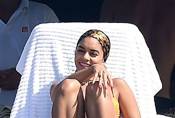 Nathalie Emmanuel & Vanessa Hudgens nude