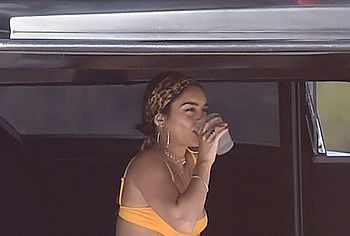 Nathalie Emmanuel & Vanessa Hudgens nude