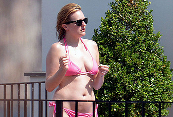 Elisabeth Moss Nude
