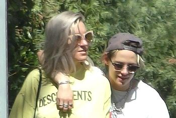 Kristen Stewart & Dylan Meyer nude