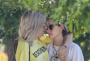 Kristen Stewart & Dylan Meyer nude